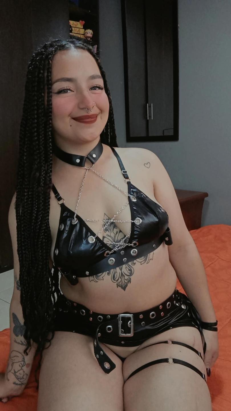 Image of cam model TatianaMoora from XloveCam