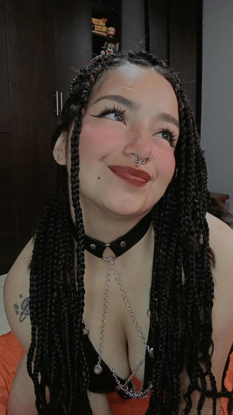 Image of cam model TatianaMoora from XloveCam