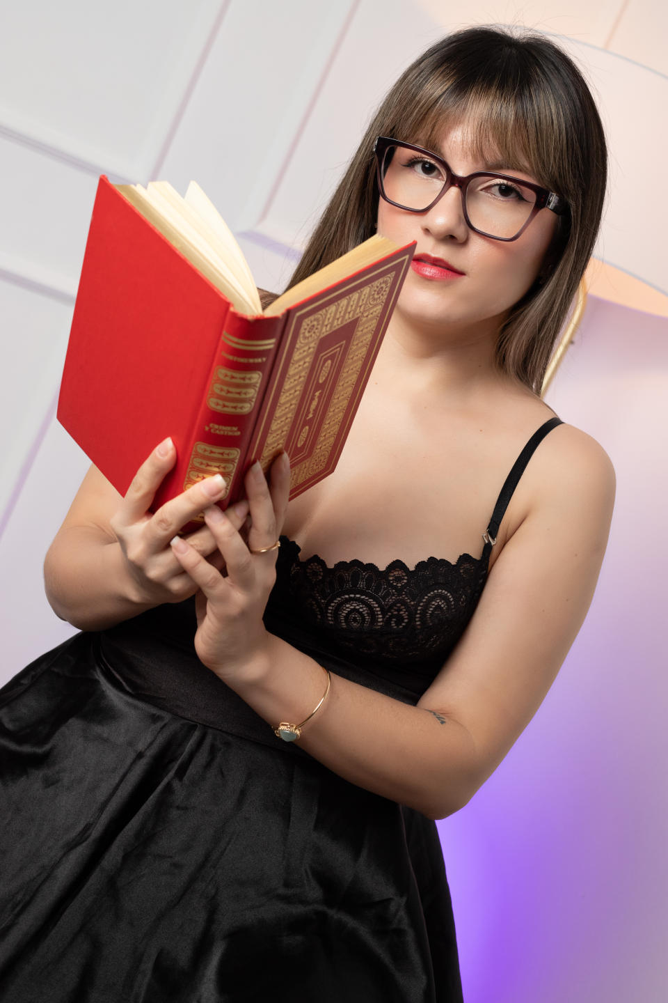Image of cam model SkyeFrost from XloveCam