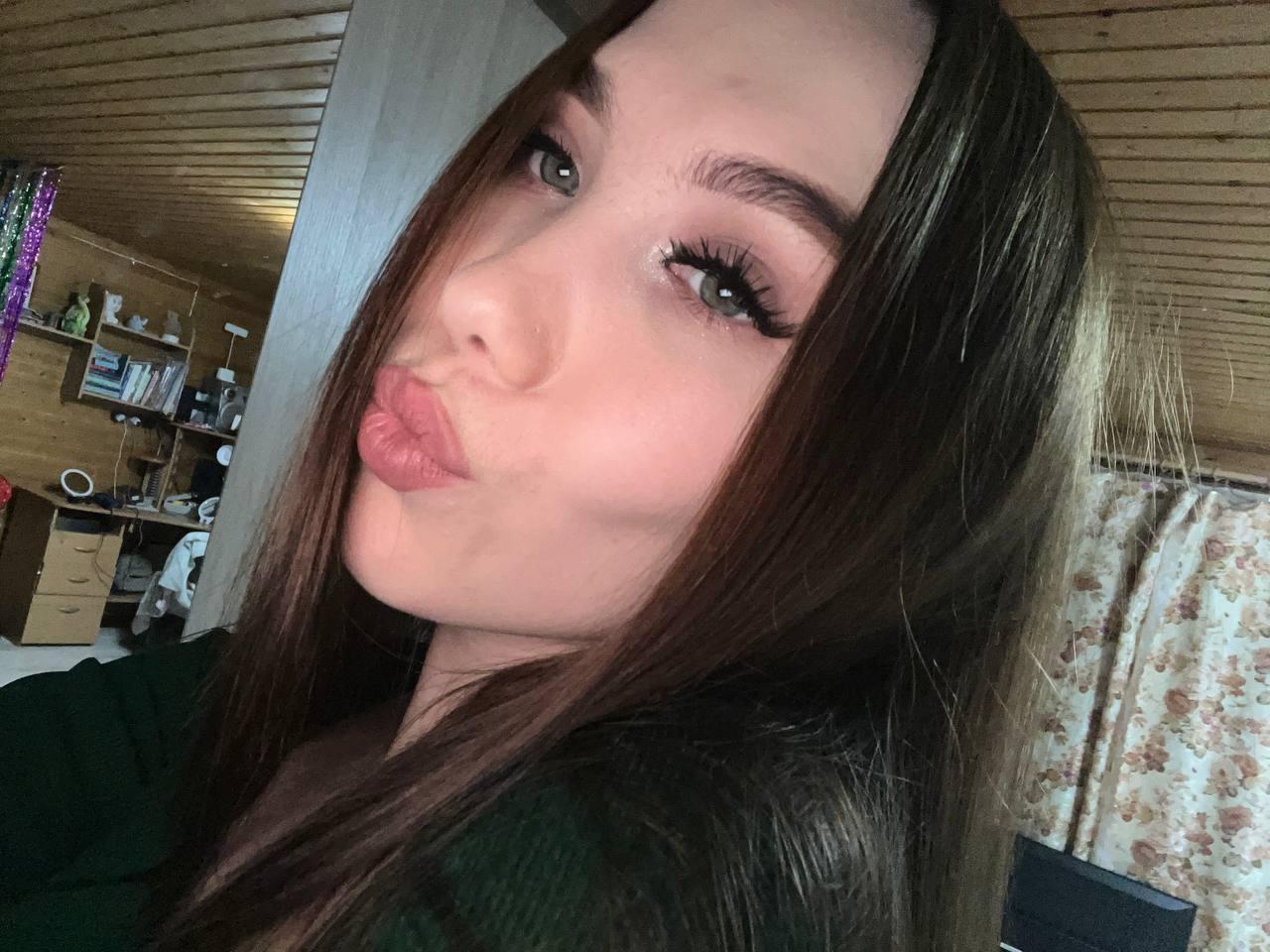 Image of cam model BrettRannels from XloveCam