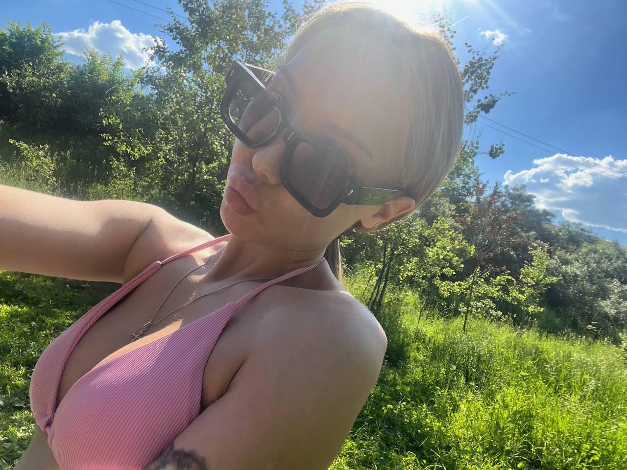 Image of cam model BrettRannels from XloveCam