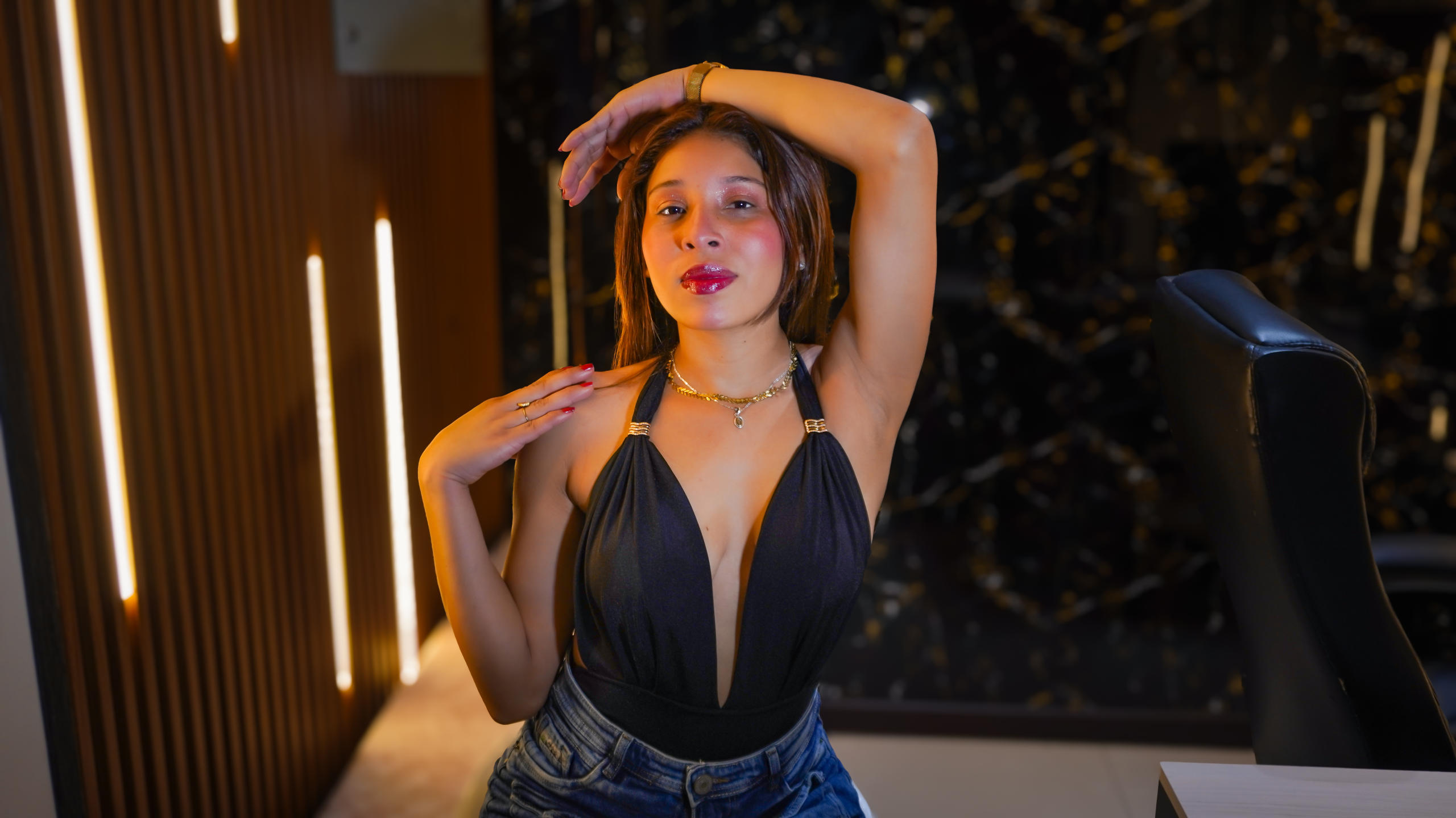 Image of cam model JaneKetty from XloveCam