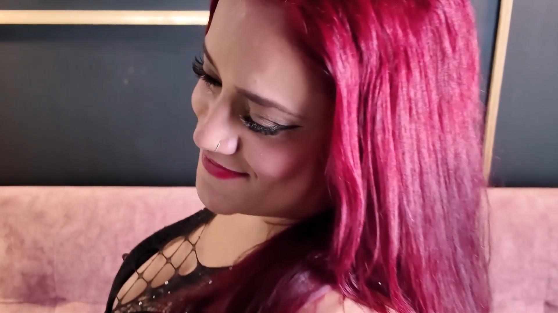 Image of cam model VictoriaBlake from XloveCam