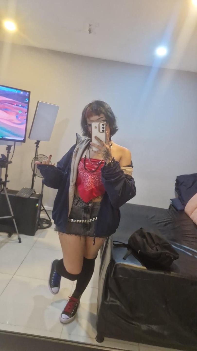 Image of cam model JadeMilleer from XloveCam