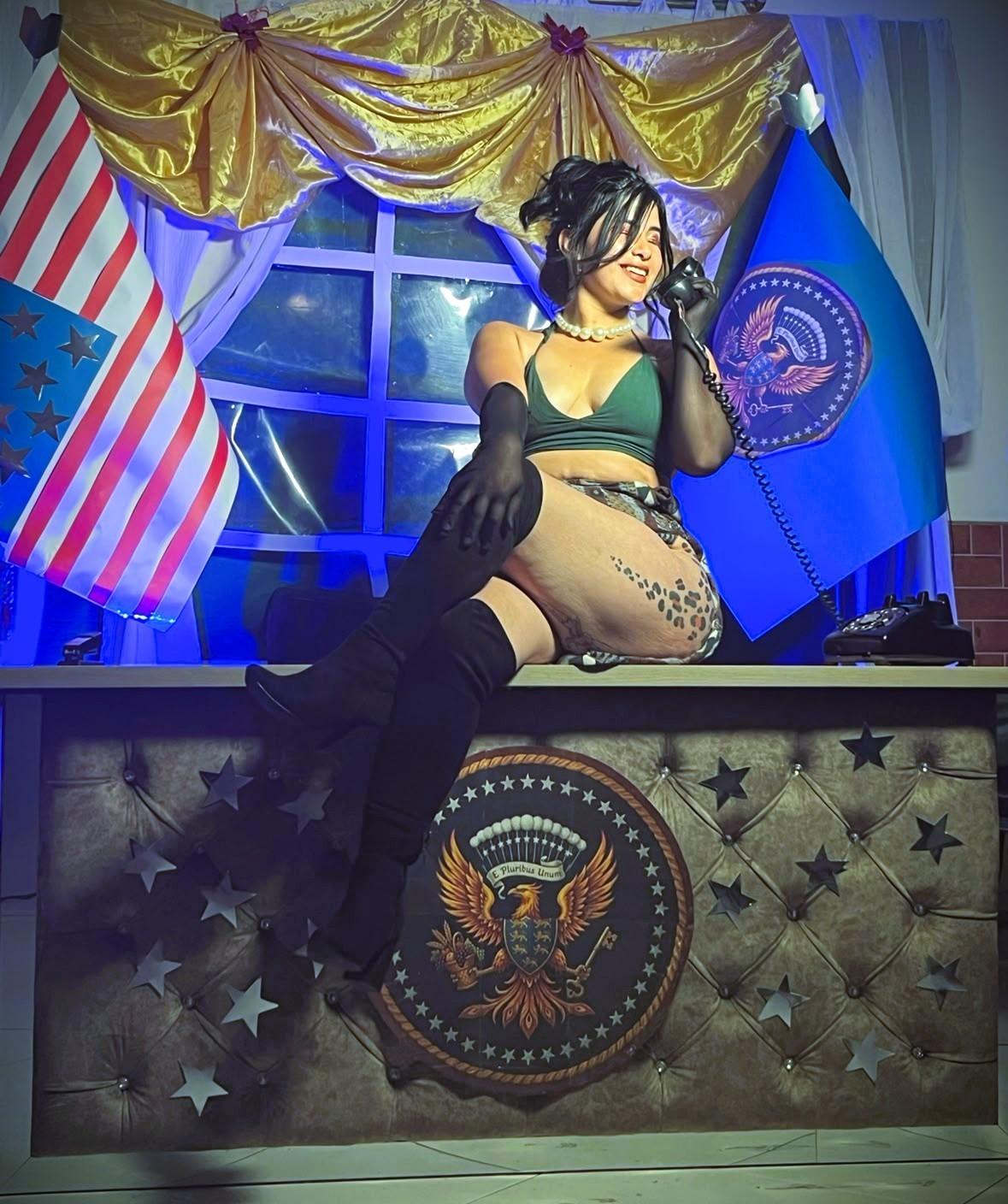 Image of cam model NinaHarpper from XloveCam