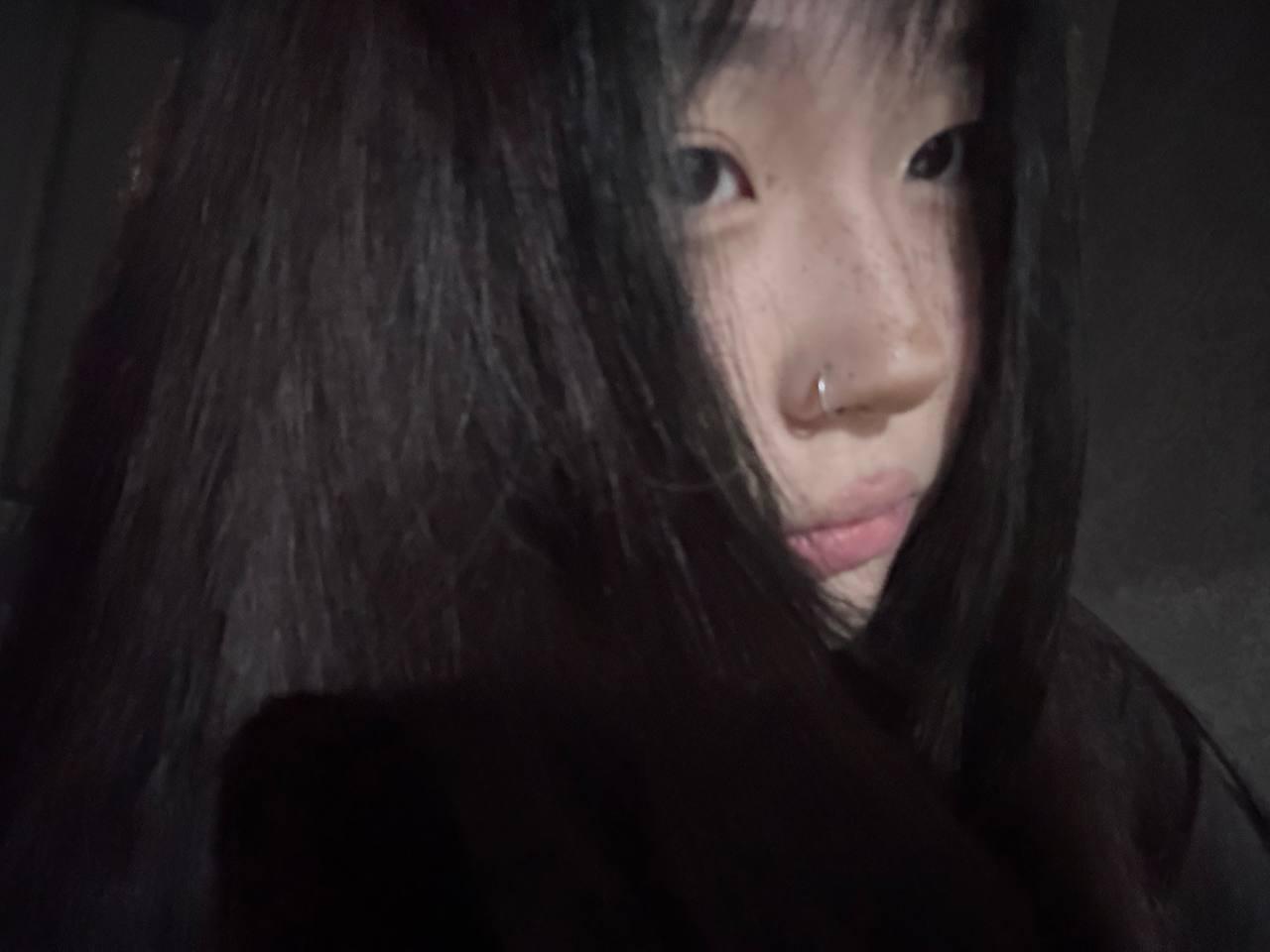 Image of cam model JungMcgranor from XloveCam