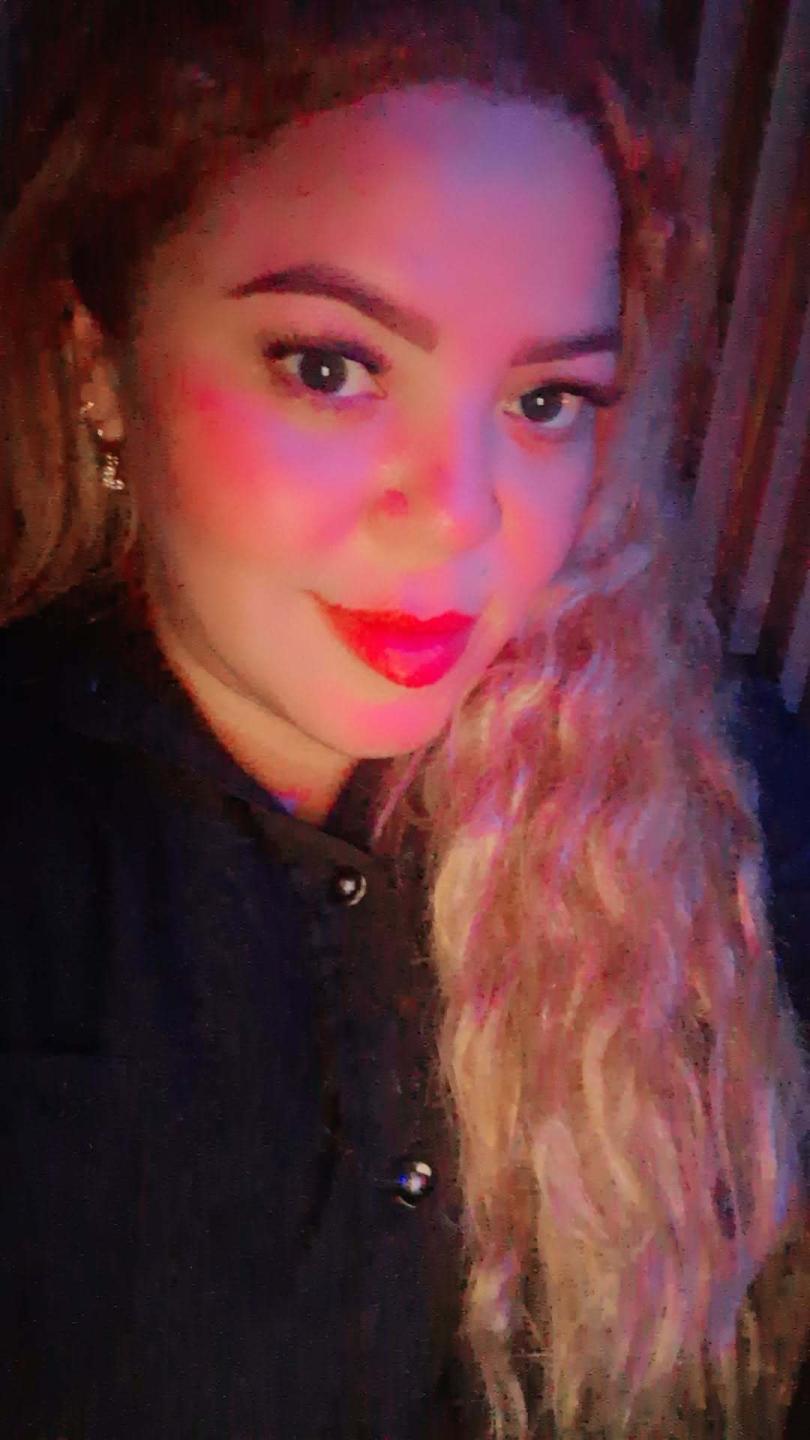 Image of cam model Sharicke69 from XloveCam