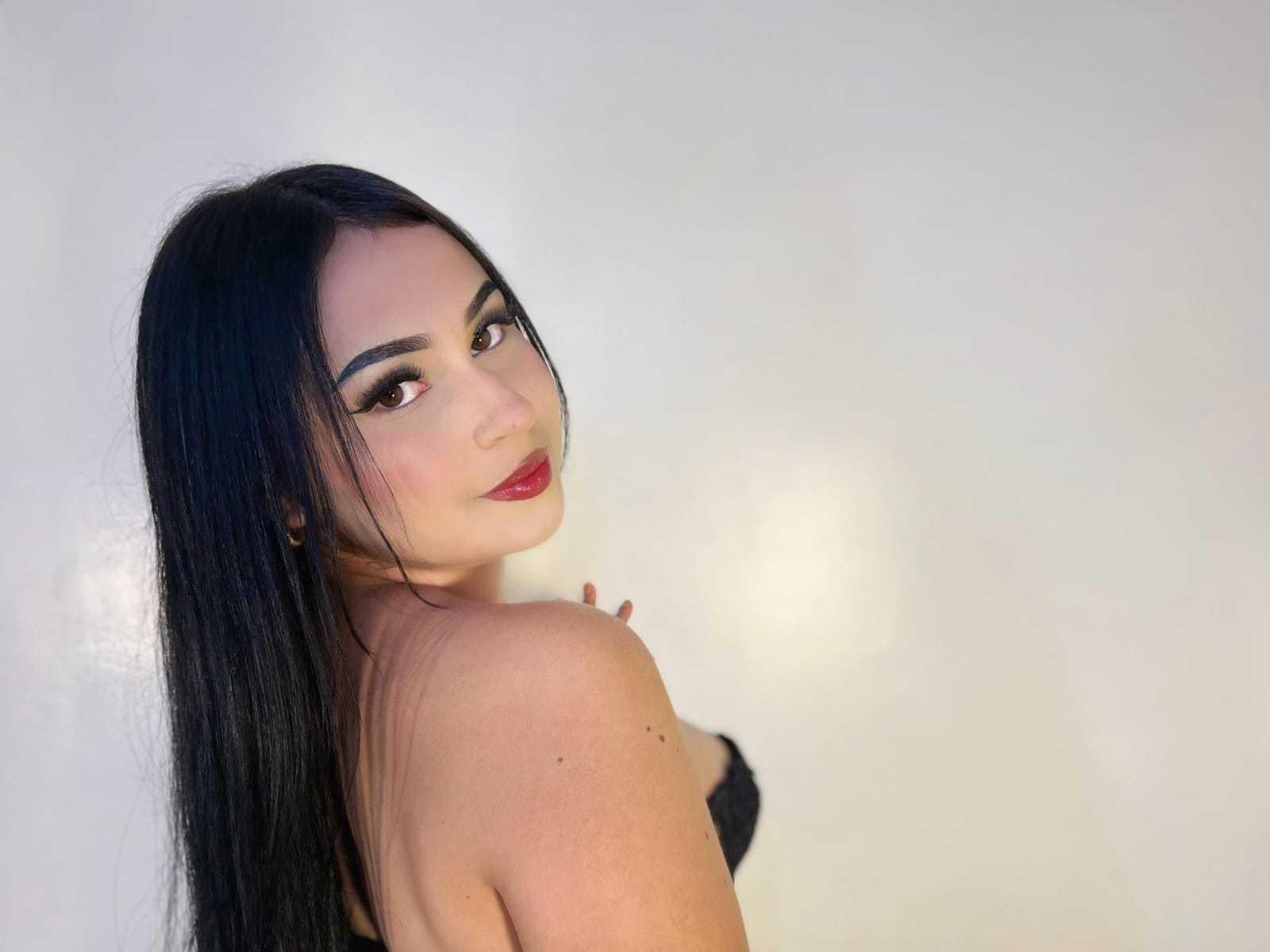 Image of cam model HannahBecker from XloveCam