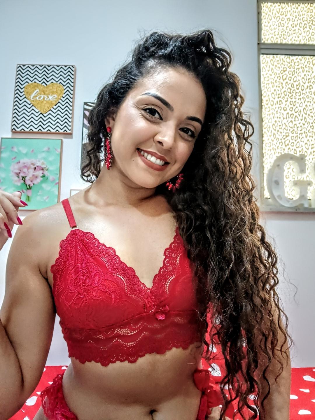 Image of cam model LaisMiguel from XloveCam
