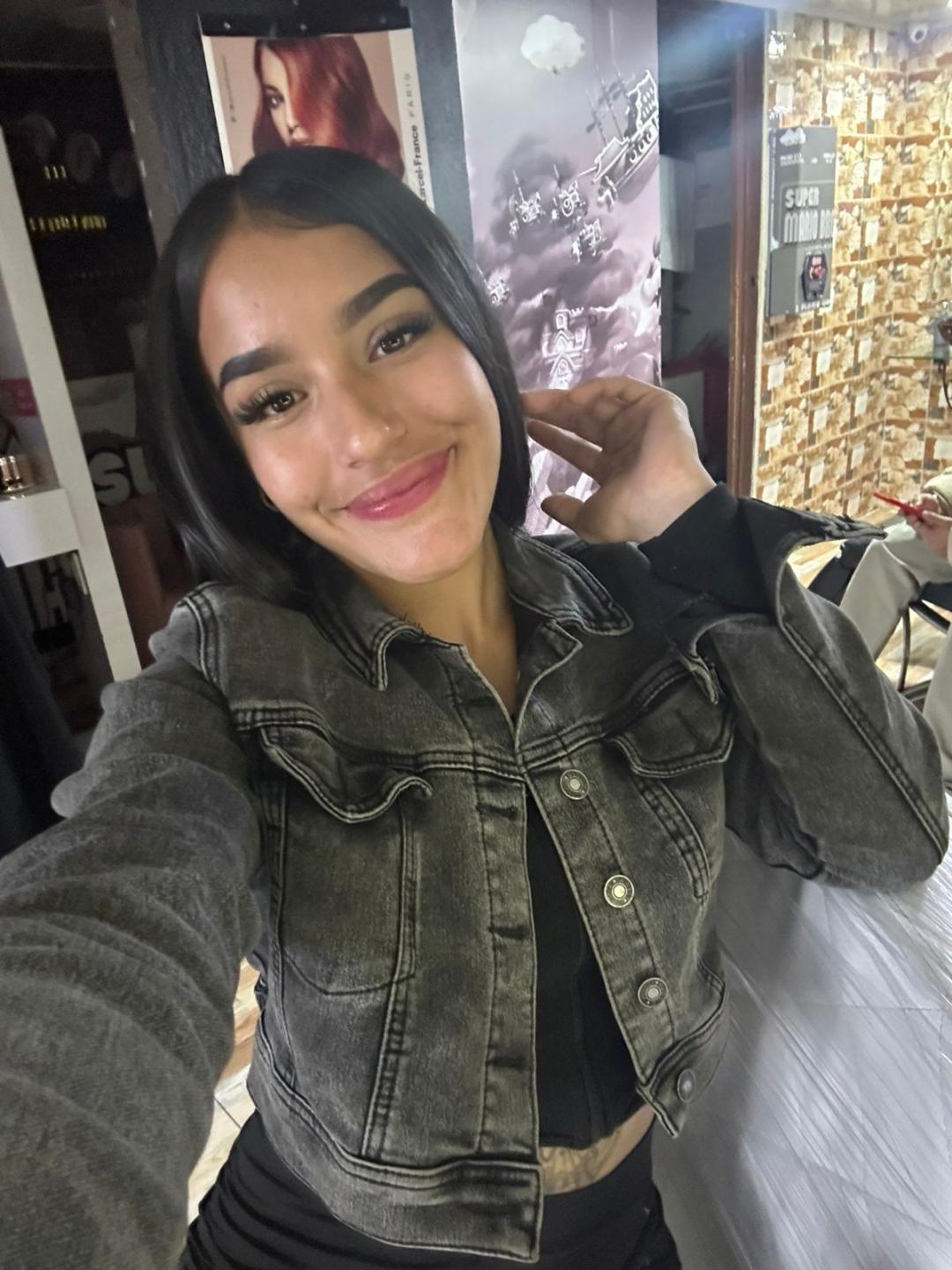 Image of cam model ElowenGrace from XloveCam