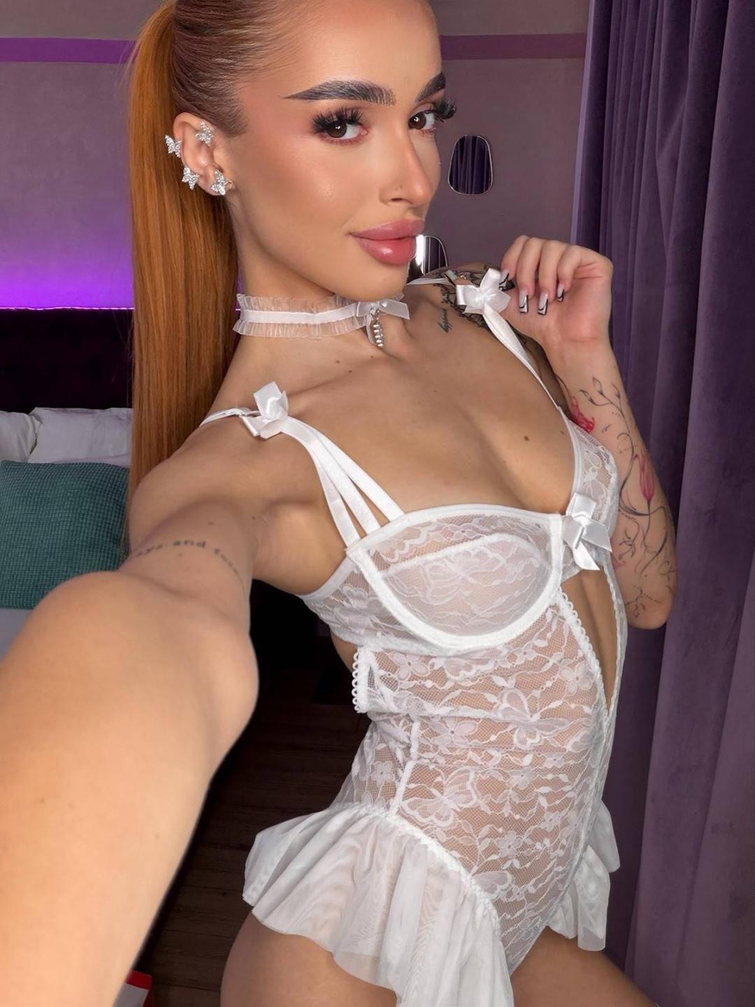Image of cam model MarissaFex from XloveCam