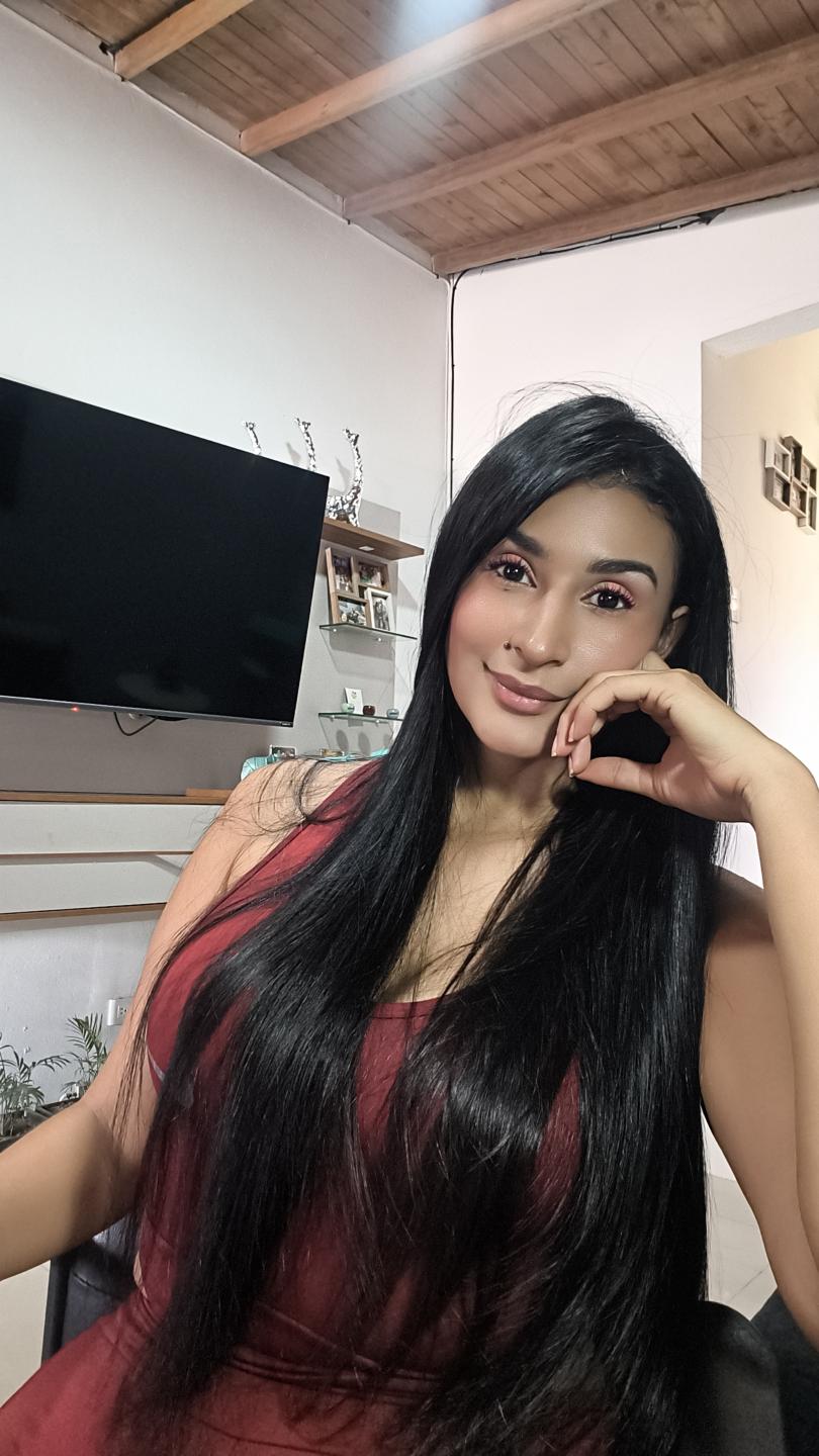 Image of cam model SpicyAmelia from XloveCam