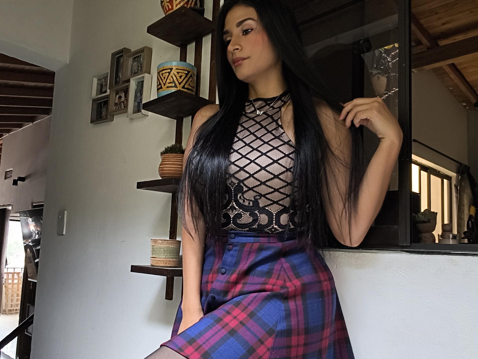 Image of cam model SpicyAmelia from XloveCam