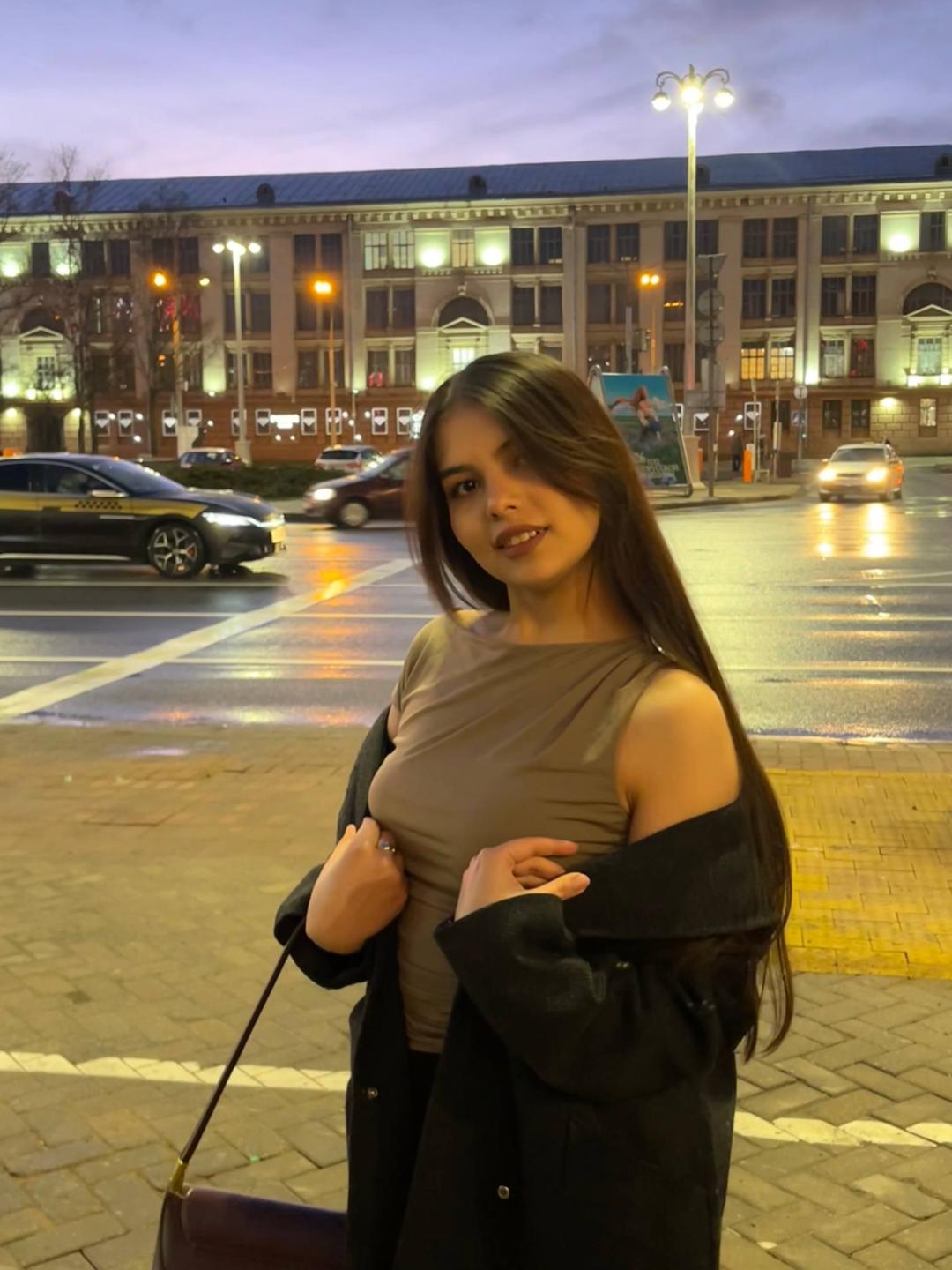 Image of cam model TrishMuhlbauer from XloveCam