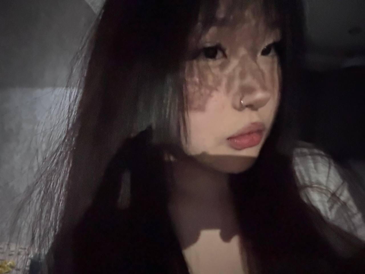 Image of cam model JungMcgranor from XloveCam