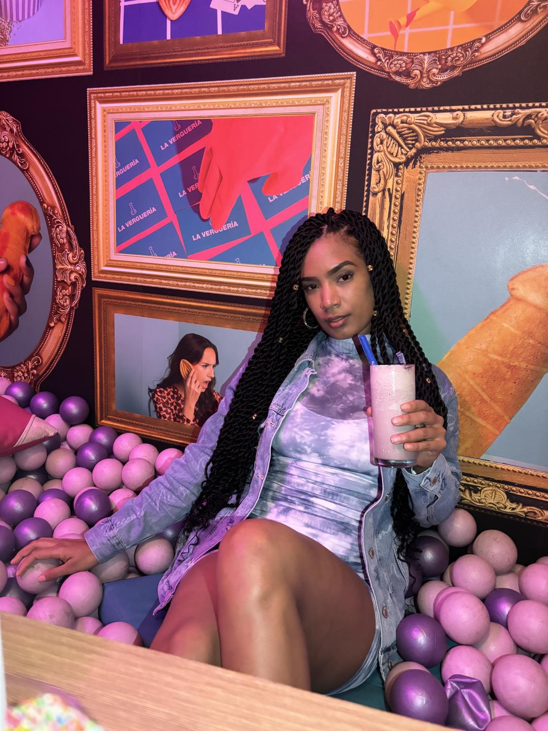 Image of cam model NatLewis from XloveCam