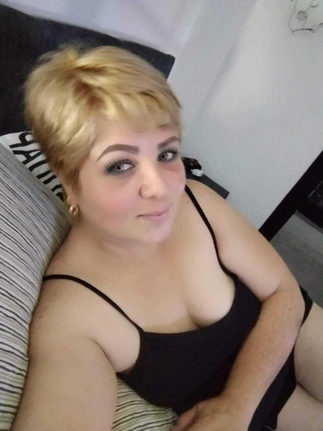 Image of cam model WildLatinCouple from XloveCam