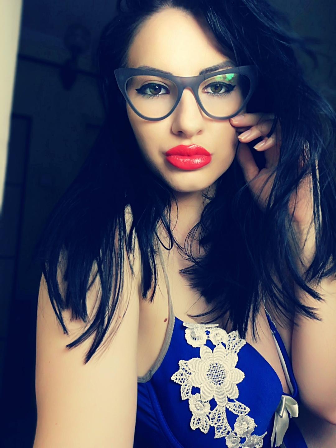 Image of cam model Zaccada from XloveCam