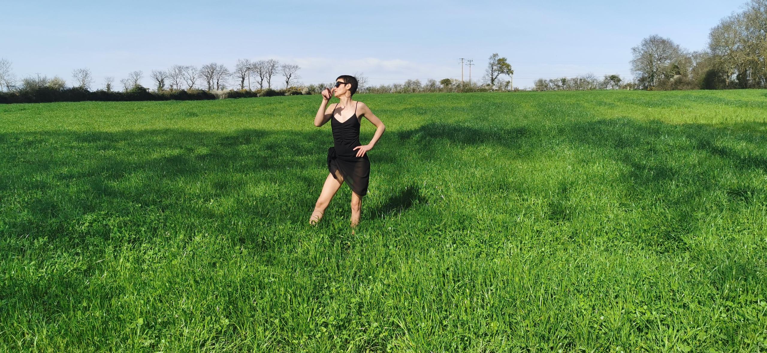Image of cam model FrancaisePhoenix from XloveCam