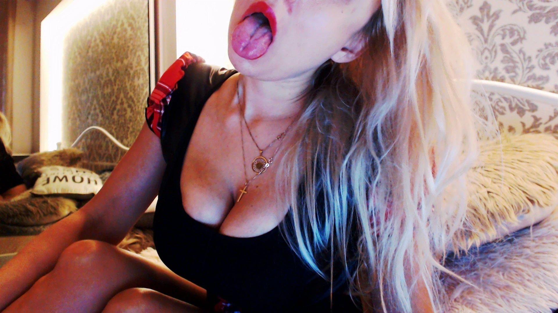 Image of cam model LadyKatie-hot from XloveCam