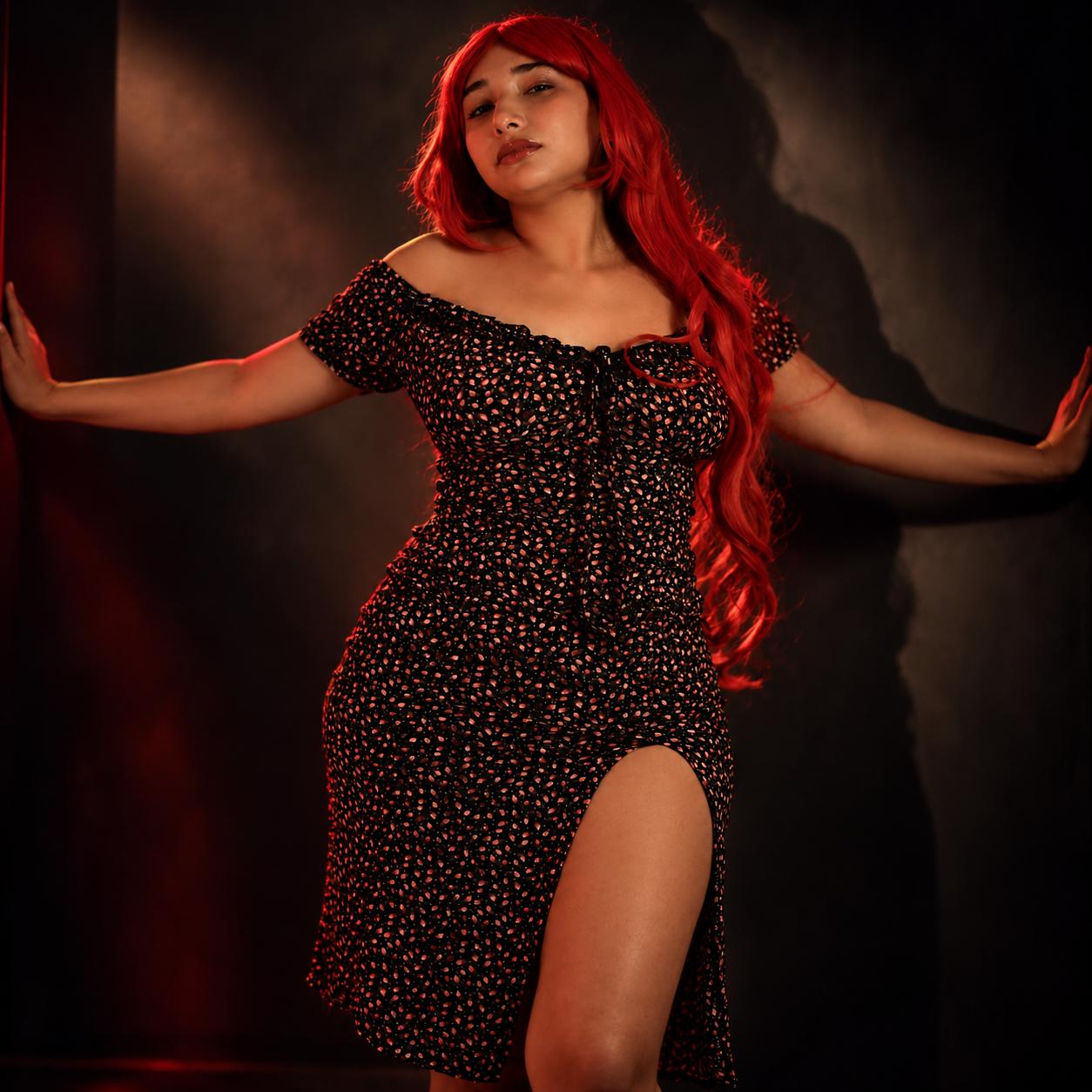 Image of cam model EleanorLamberth from XloveCam