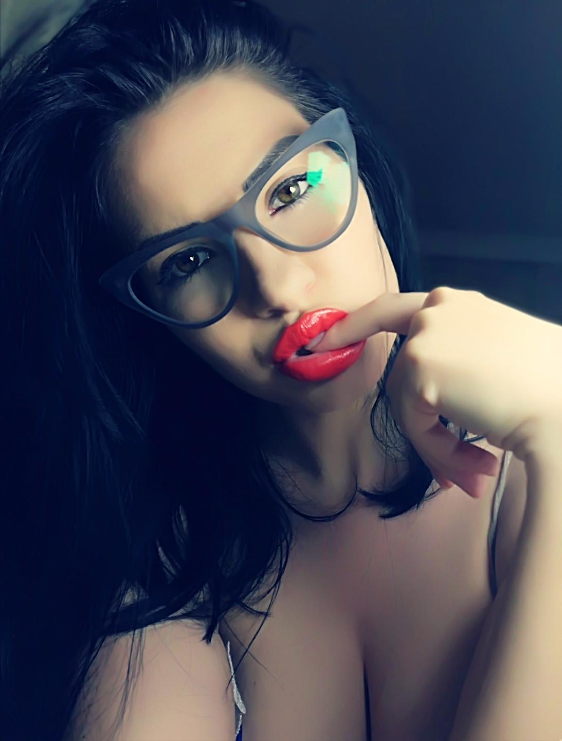 Image of cam model Zaccada from XloveCam