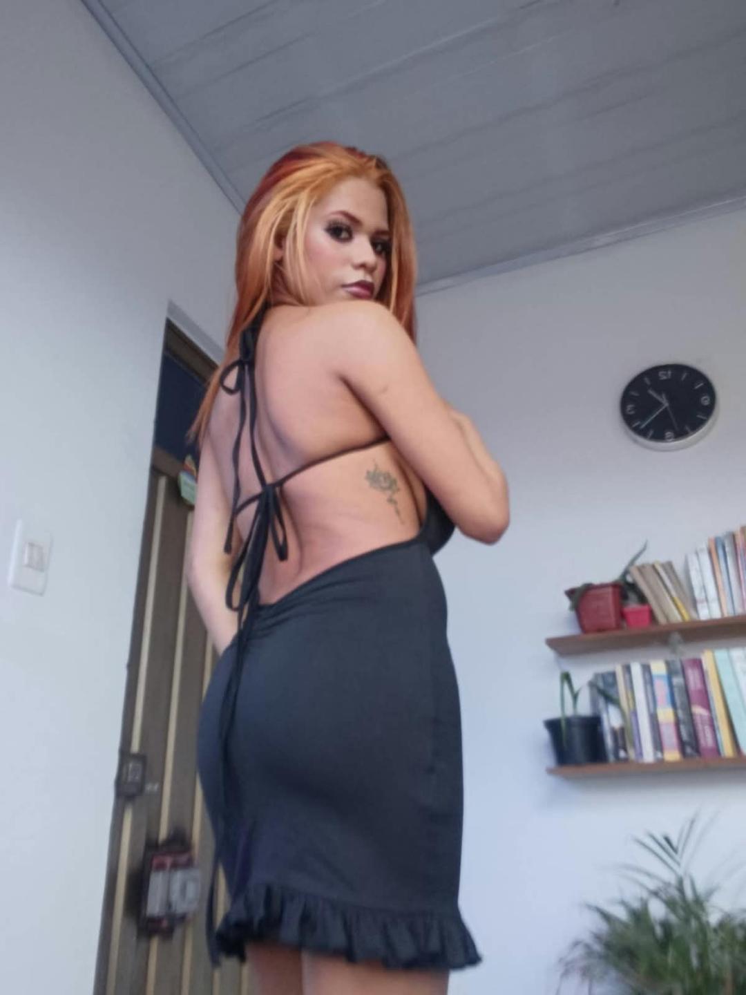 Image of cam model IvonneKross from XloveCam