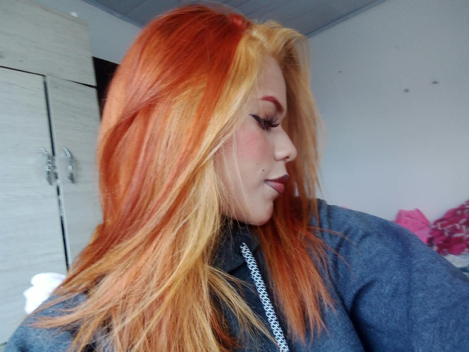 Image of cam model IvonneKross from XloveCam