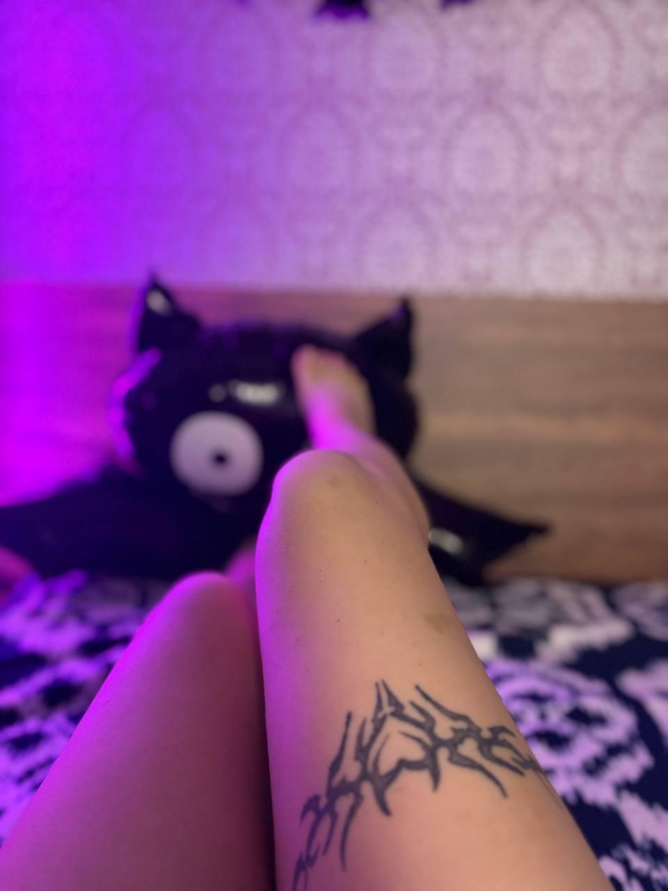 Image of cam model FallenAngelia from XloveCam