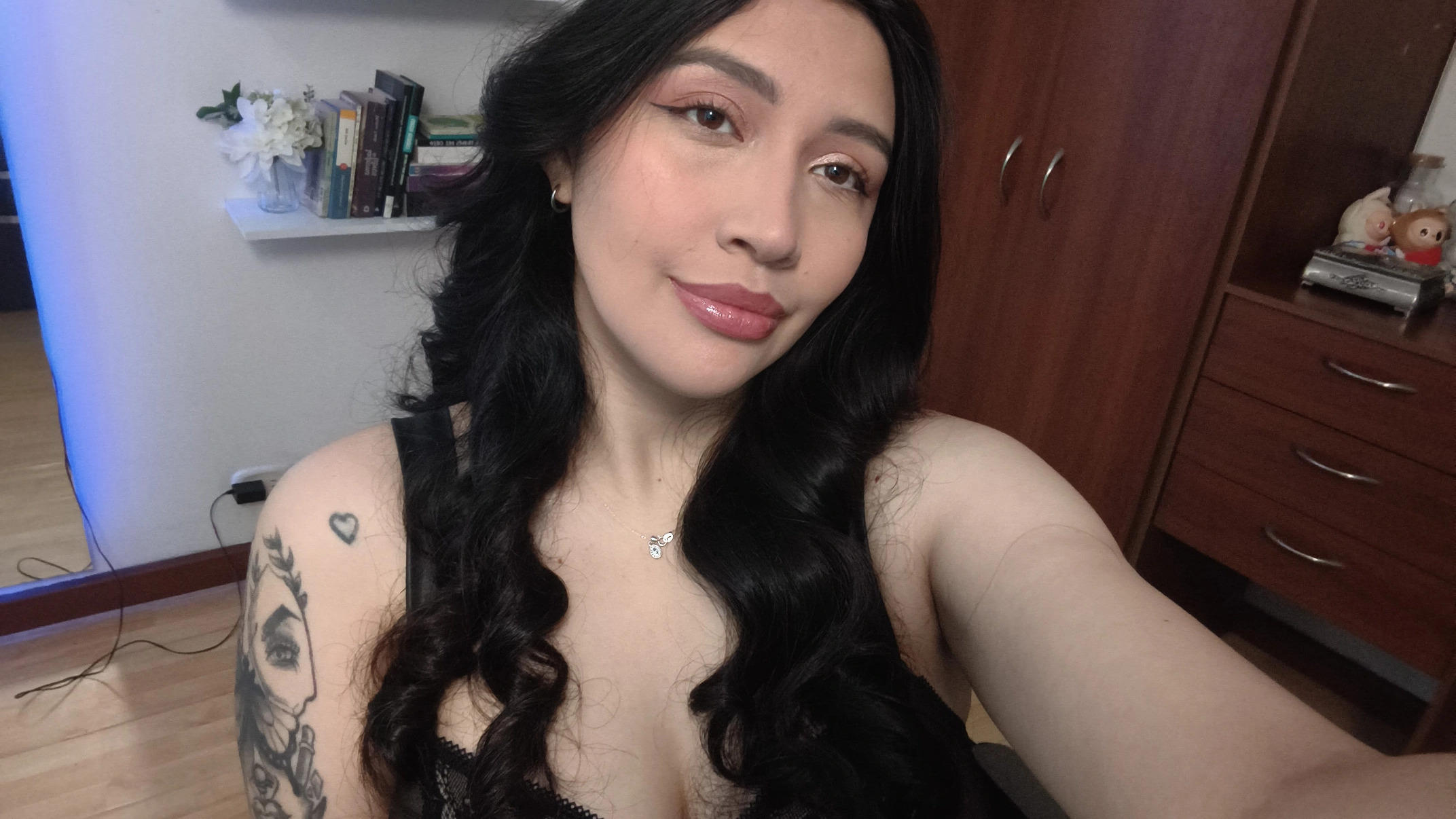 Image of cam model AliciaMendoza from XloveCam