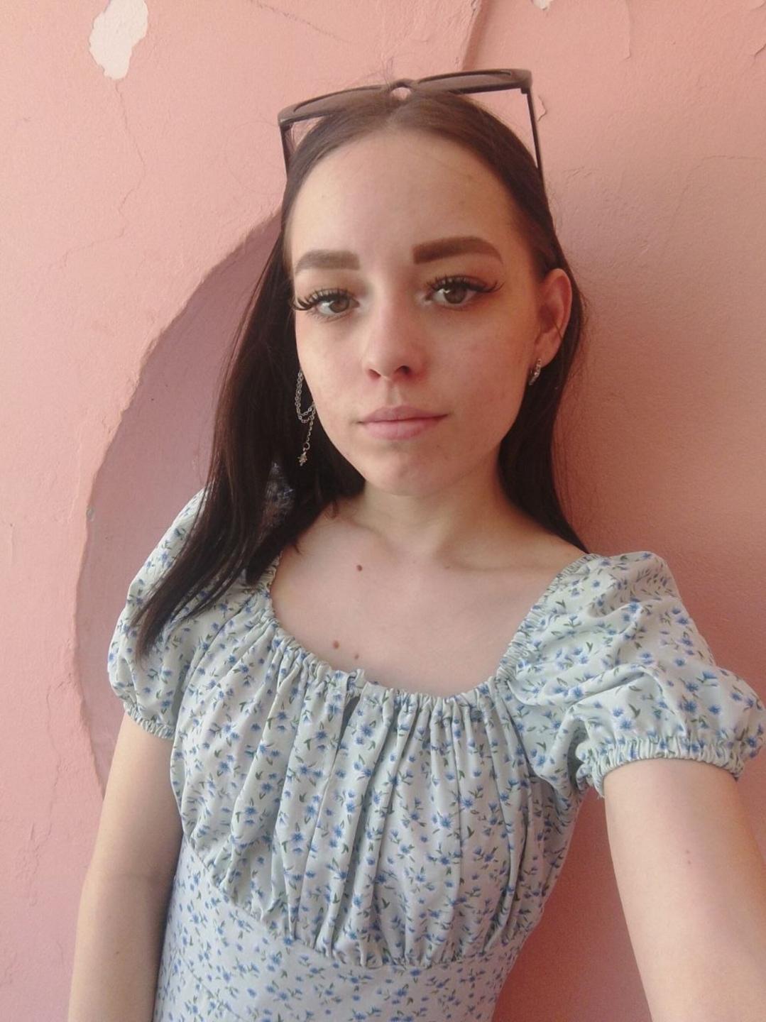 Image of cam model AnnemarieTheuner from XloveCam