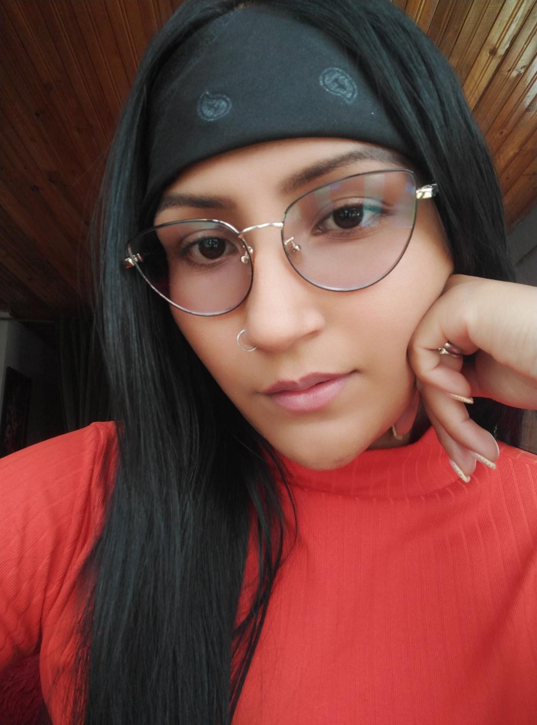 Image of cam model Leahy69 from XloveCam