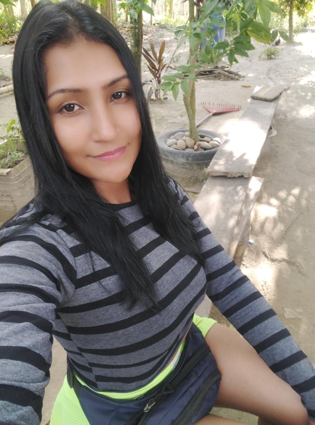 Image of cam model Leahy69 from XloveCam