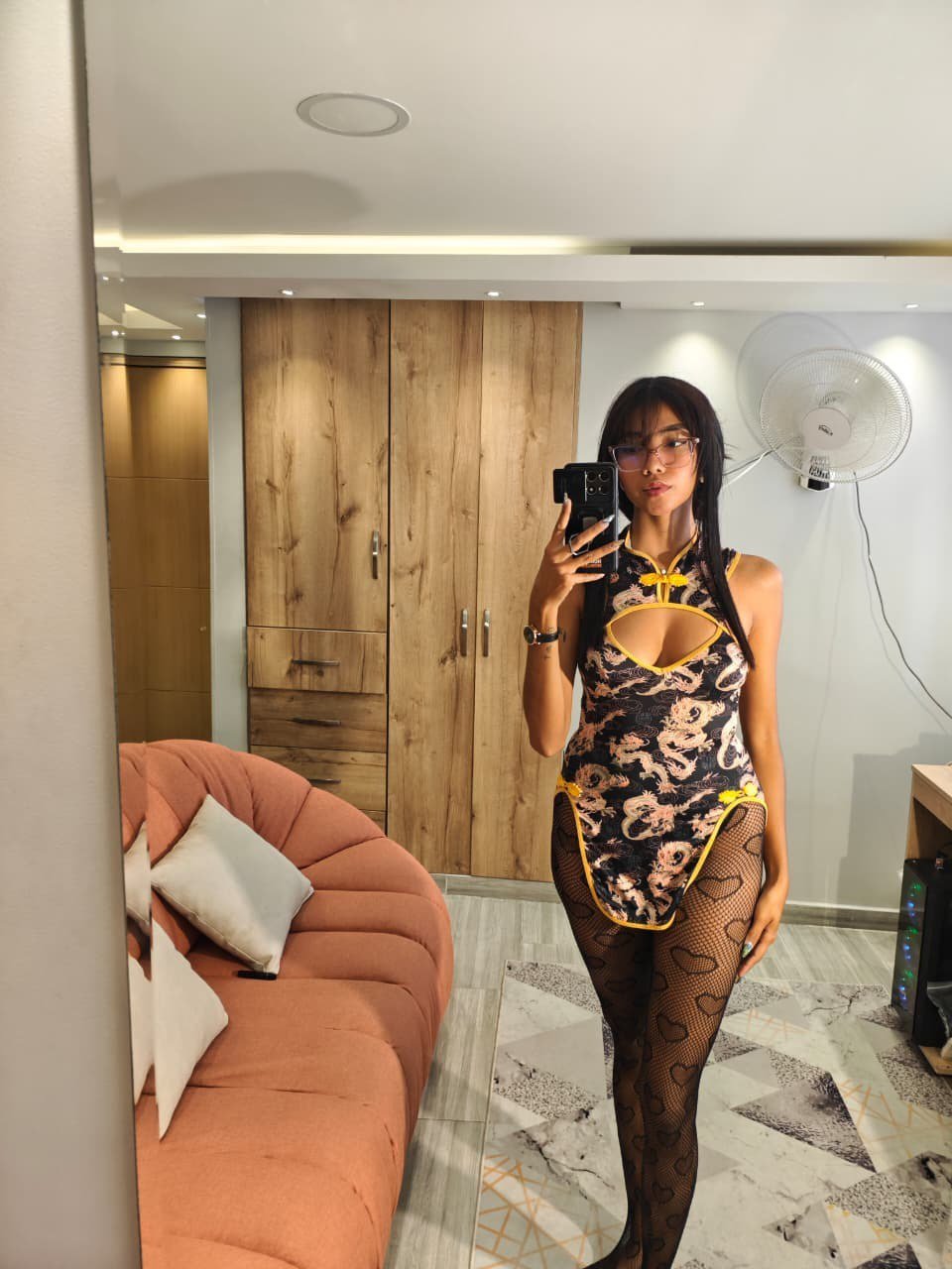 Image of cam model LunaRoja69 from XloveCam