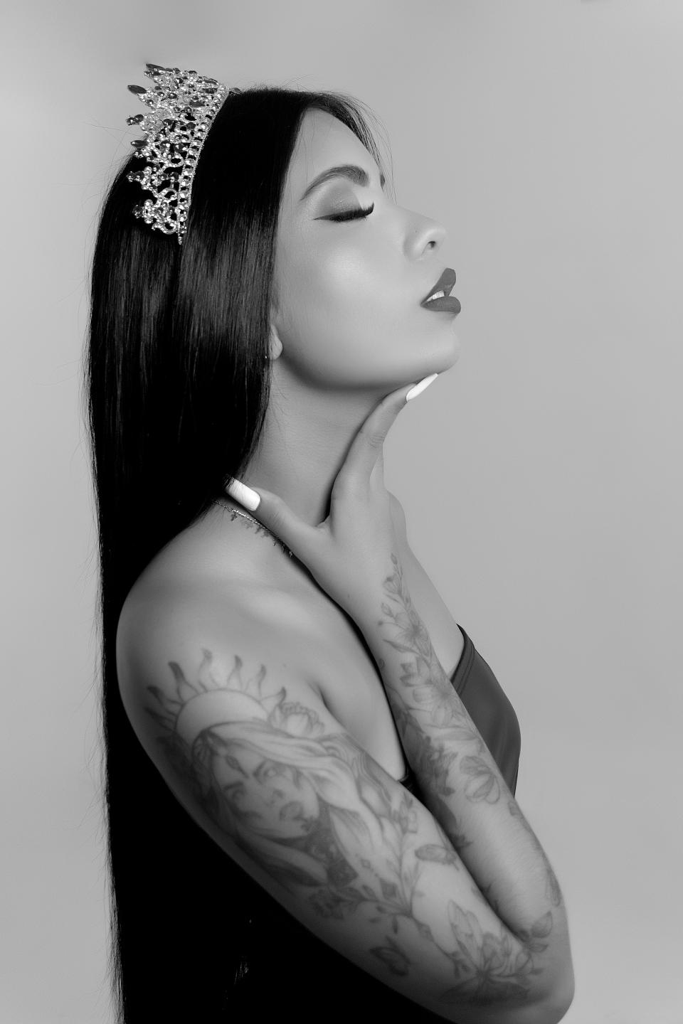 Image of cam model AlissonRossi from XloveCam