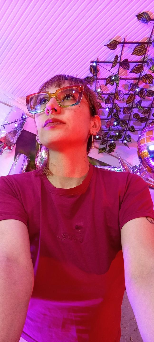 Image of cam model AliceRiot from XloveCam