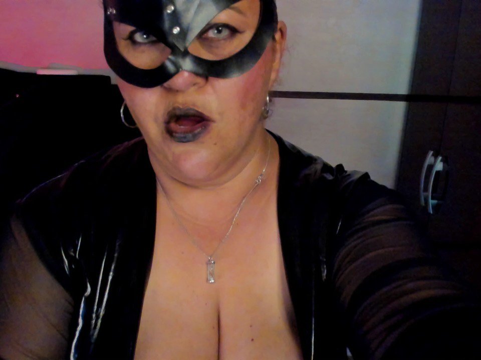 Image of cam model SweettBoobss from XloveCam