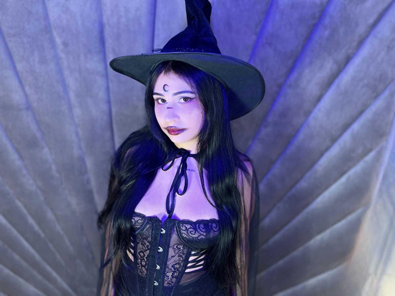 Image of cam model HannahBecker from XloveCam