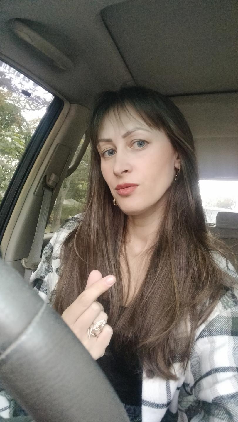 Image of cam model MiraMixi from XloveCam