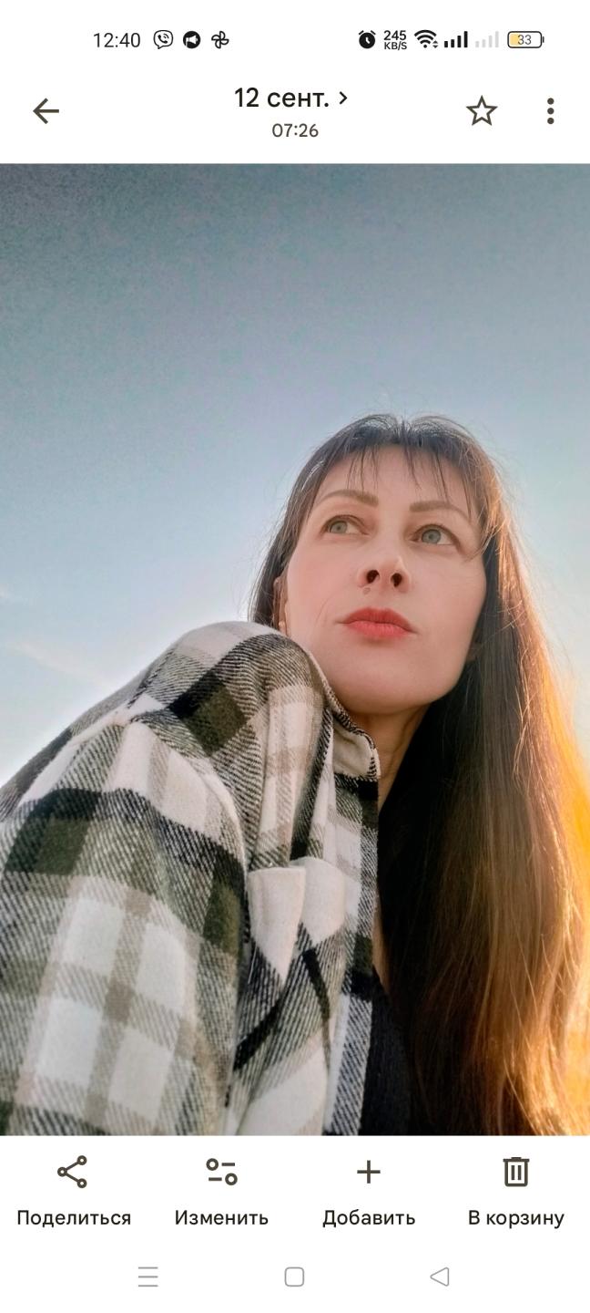 Image of cam model MiraMixi from XloveCam