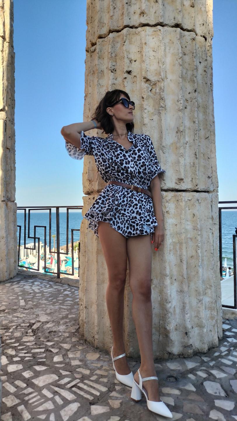 Image of cam model MiraMixi from XloveCam