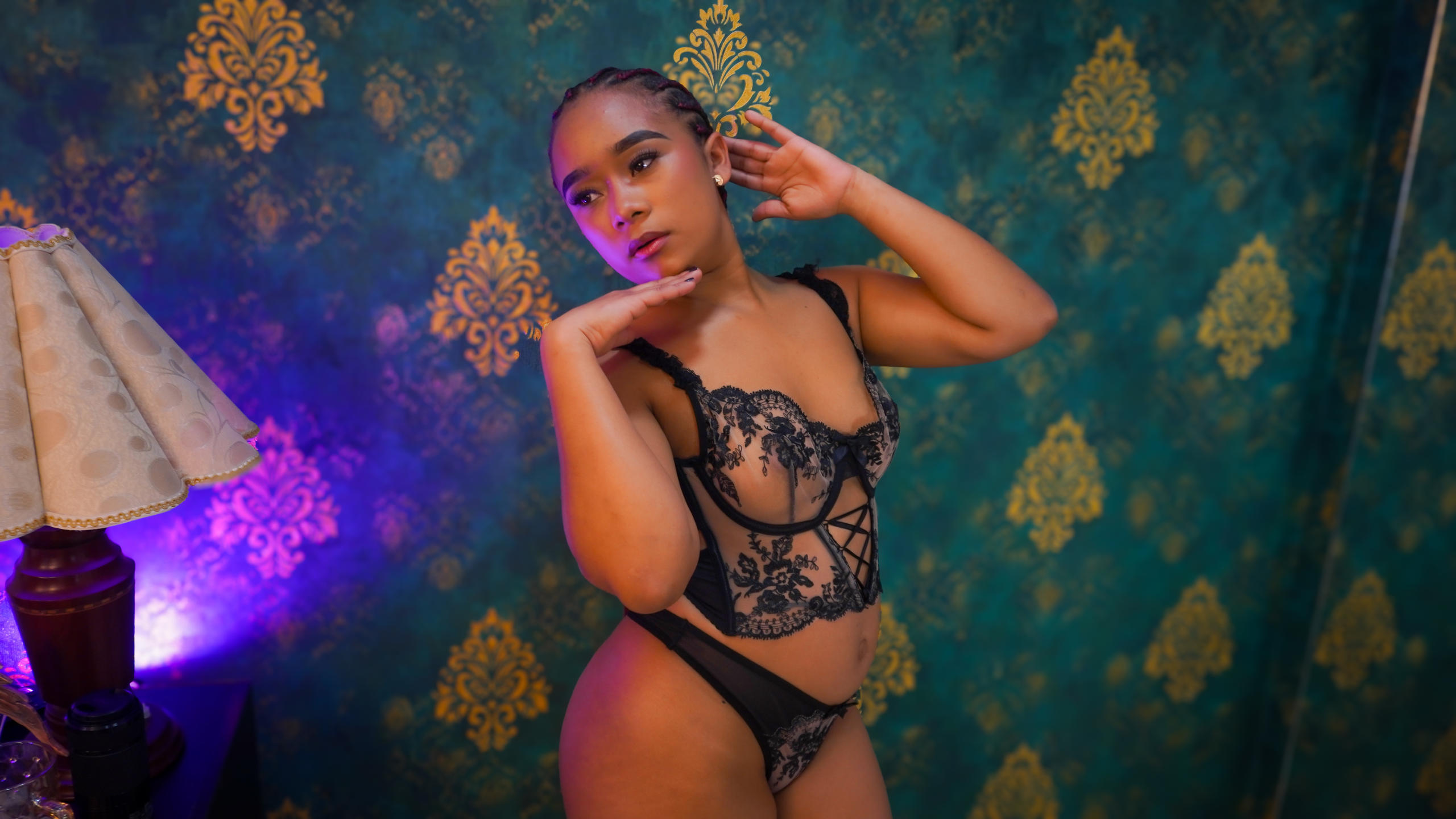 Image of cam model KailaniMoani from XloveCam