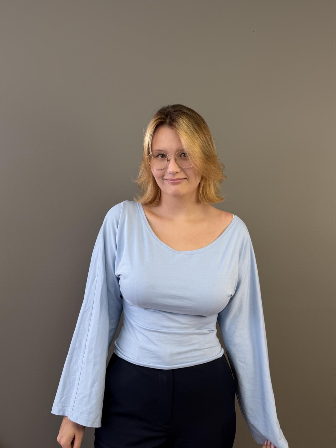 Image of cam model ElmaGrothen from XloveCam