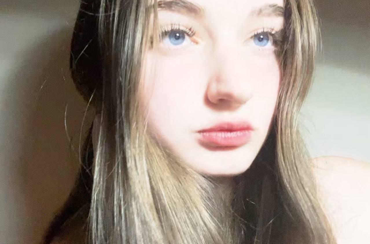 Image of cam model LatoshaGuarin from XloveCam