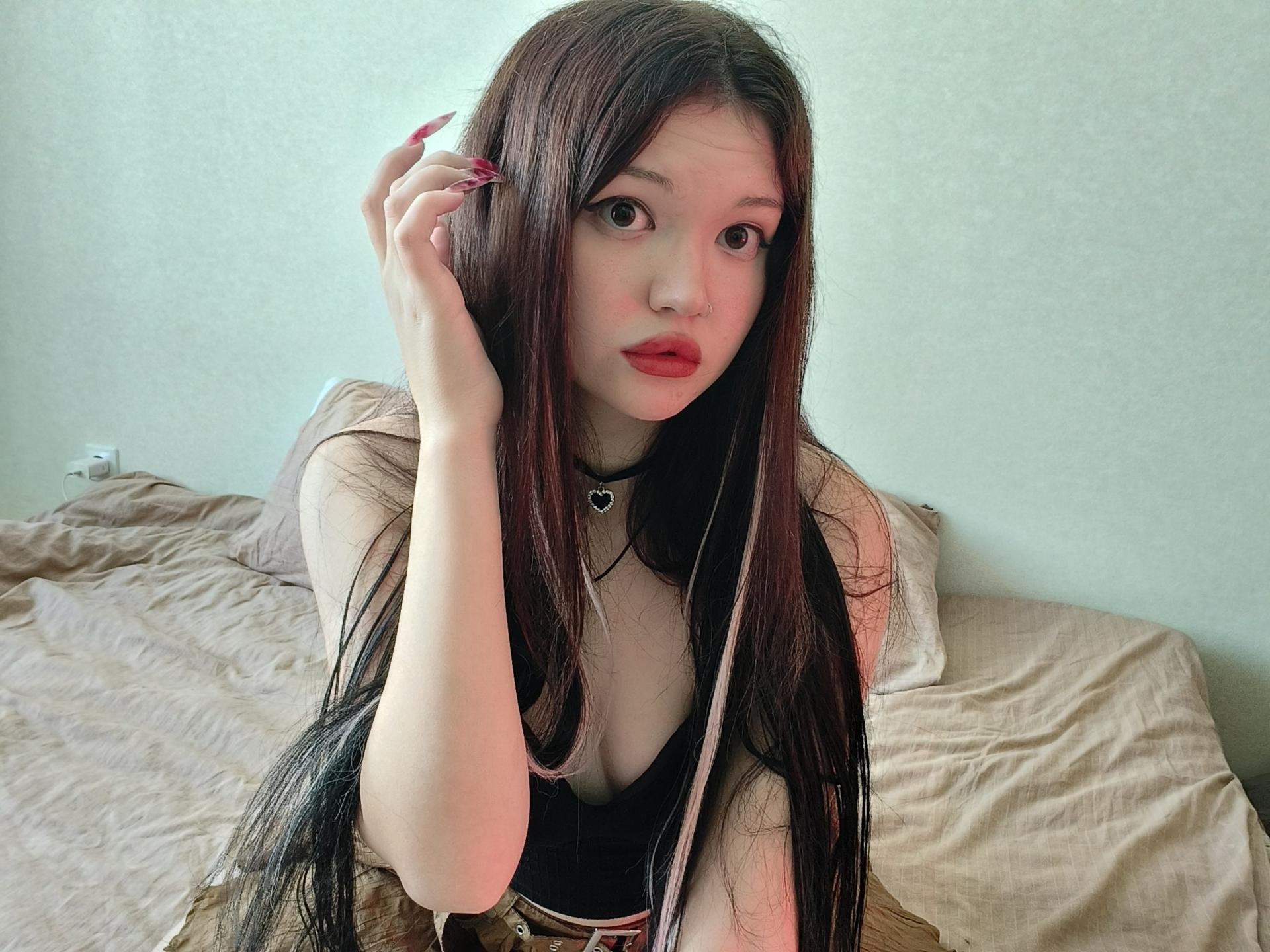 Image of cam model MistyEllstrom from XloveCam
