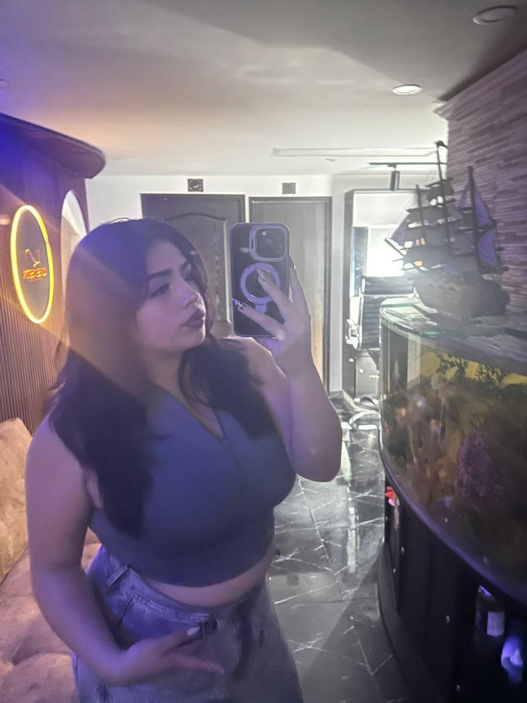 Image of cam model LiliMilk from XloveCam