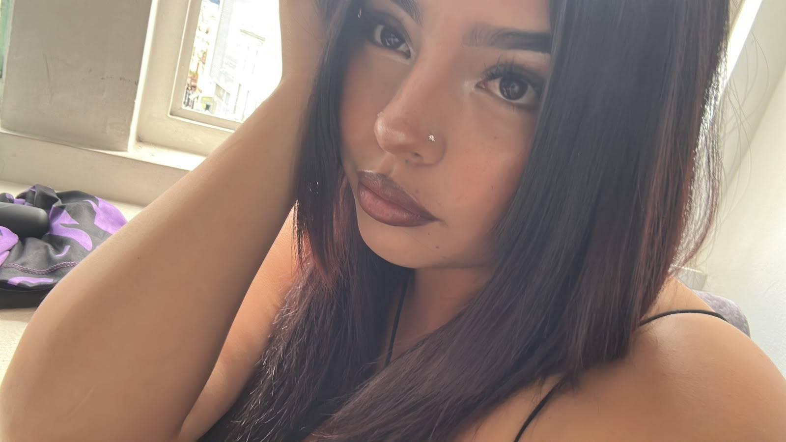 Image of cam model LiliMilk from XloveCam