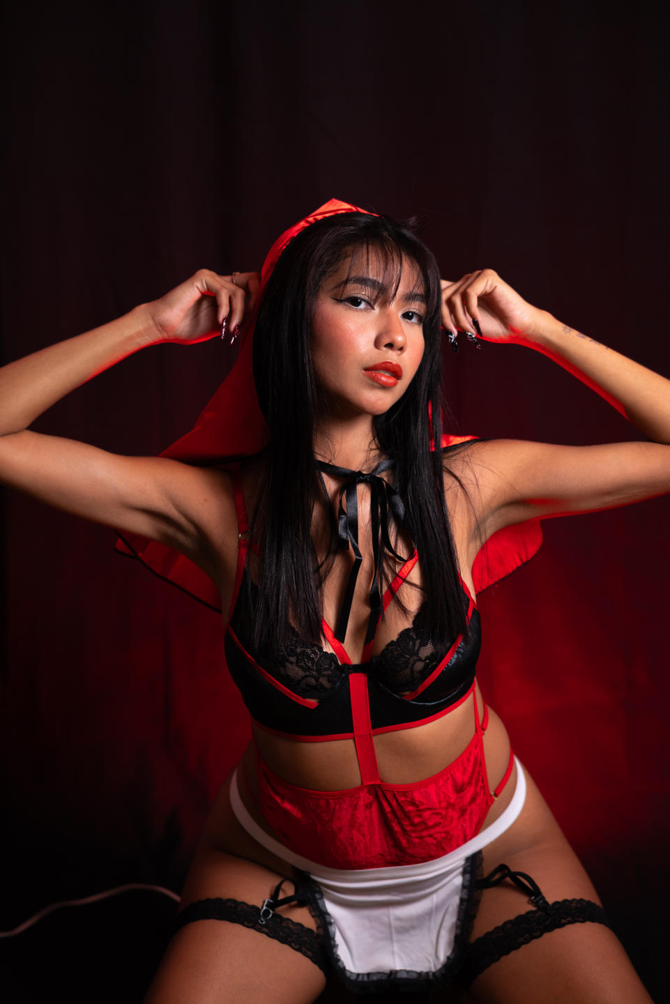Image of cam model LunaRoja69 from XloveCam