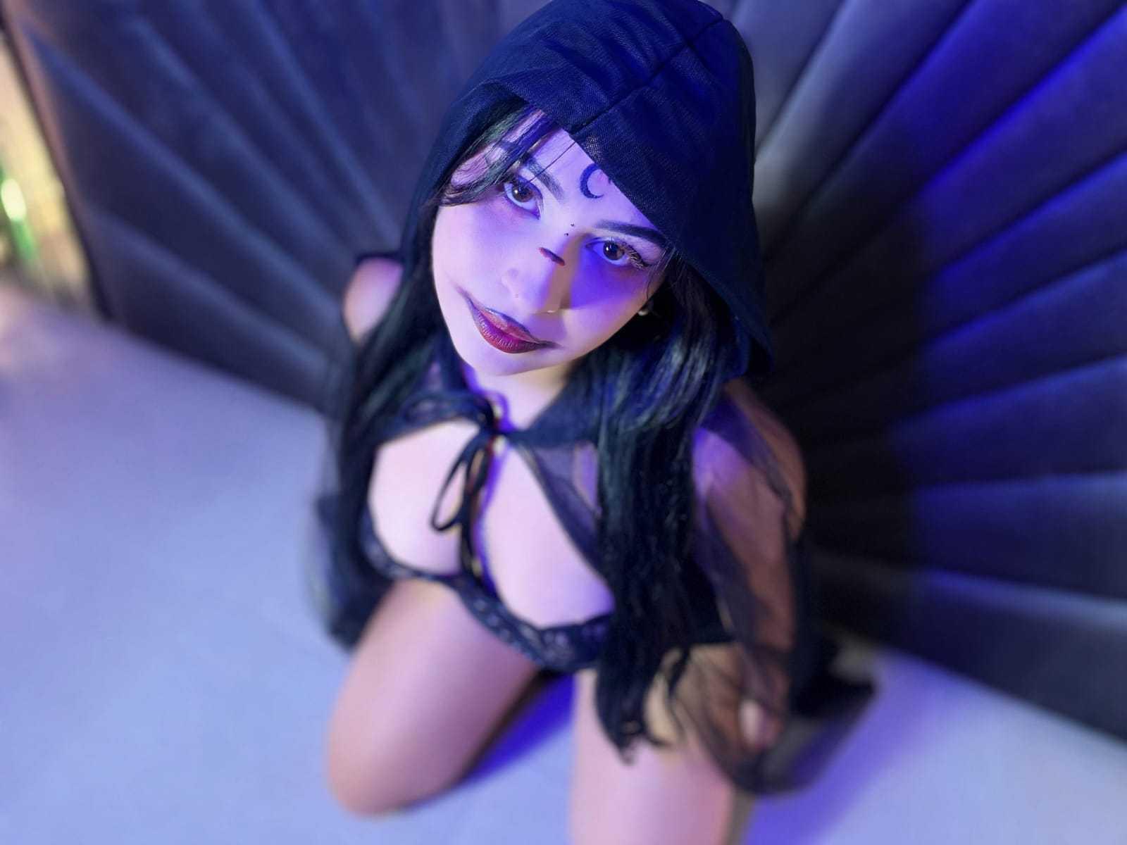 Image of cam model HannahBecker from XloveCam