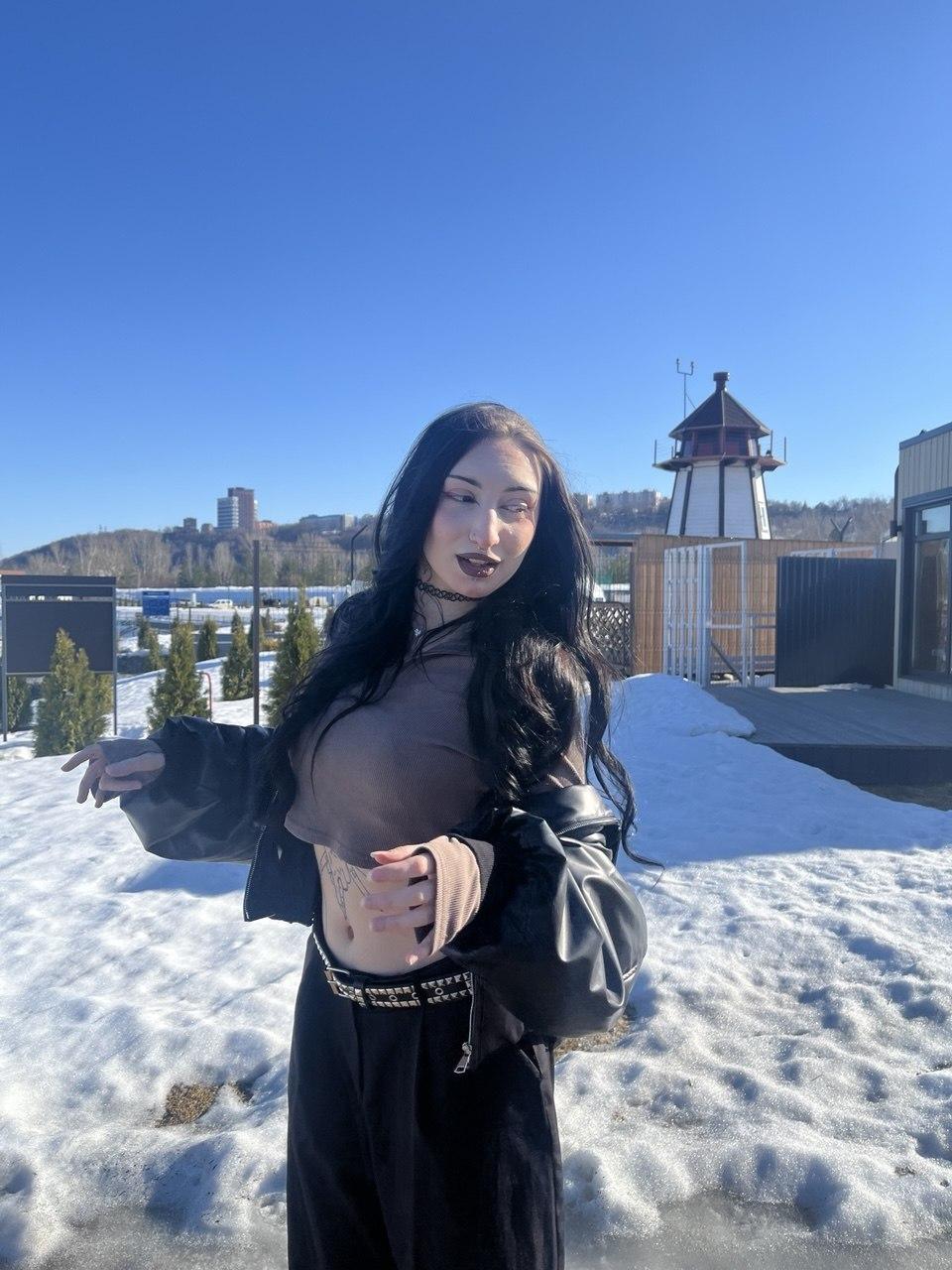 Image of cam model WenMewborn from XloveCam